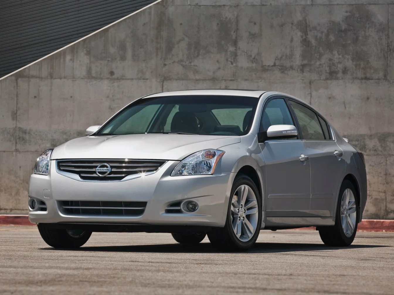 car garbage can for Nissan Altima