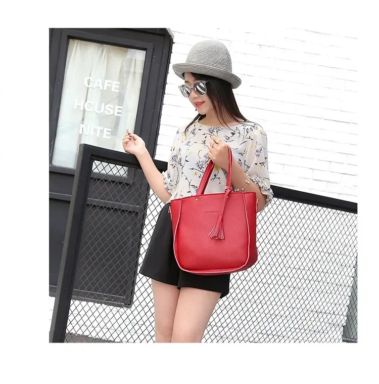 New 2023 New Large Capacity Lychee Pattern Handbags Women's European and American Retro Fashion Tassel Four-Piece Women's Bag New 2023 New Large Capacity Lychee Pattern Handbags Women's European and American Retro Fashion Tassel Four-Piece Women's Bag